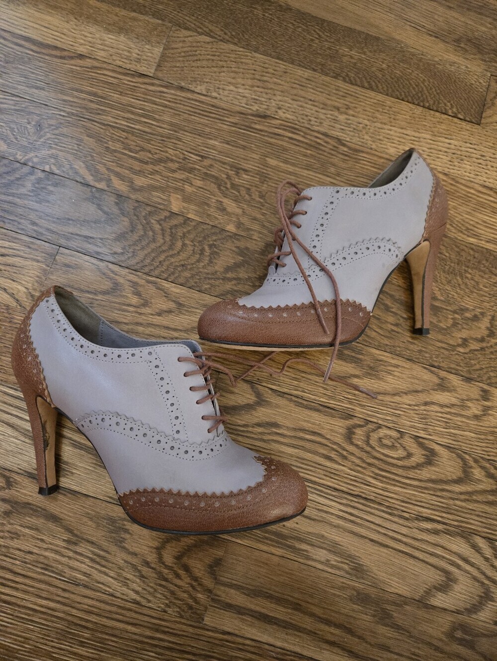 Cole Haan Lucinda Leather Wingtip Air Oxford Heeled Shoes 5B Taupe Brown Lace Up - Picture 4 of 11